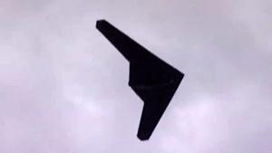 Vídeo difós per la televisió iraniana en què es veu el vol de l’avió espia en un lloc no identificat de l’Iran.