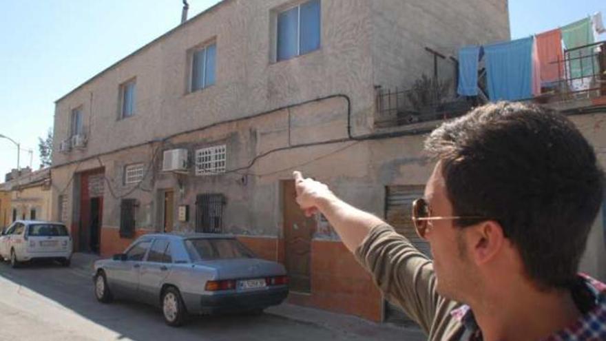 La vivienda donde se practicaba la actividad en el barrio de Los Dolores de Callosa.