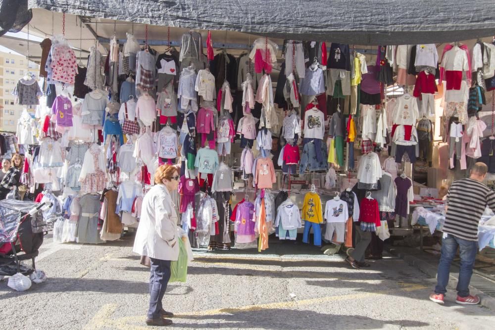 Mercadillo semanal del Cénit