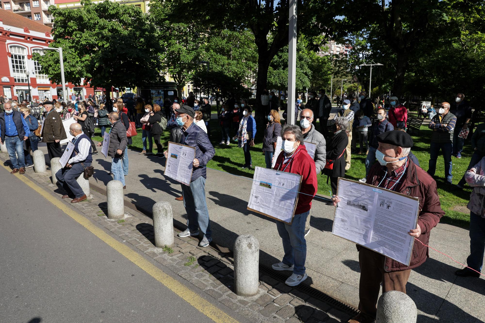 Concentración vecinal por la reapertura vespertina de los centros de salud