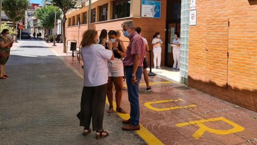 Albal instalará carpas en el ambulatorio