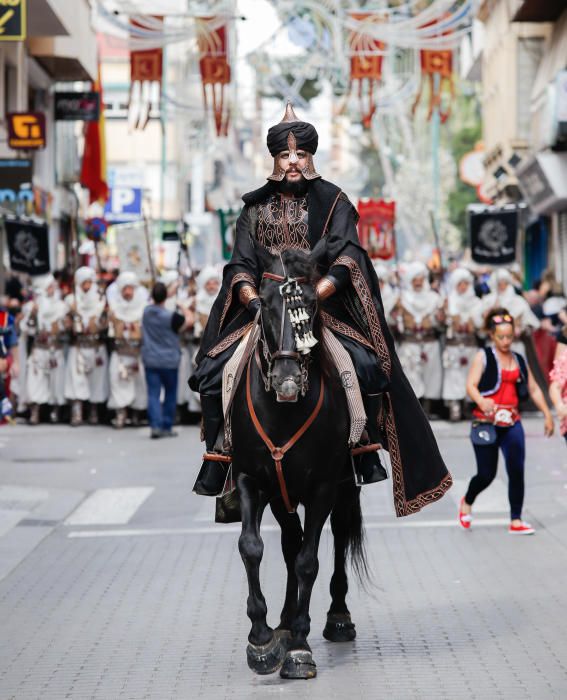 Los Realistas entraron en la ciudad con un boato donde los caballos y la sangre azul de las tropas musulmanas fueron los protagonistas