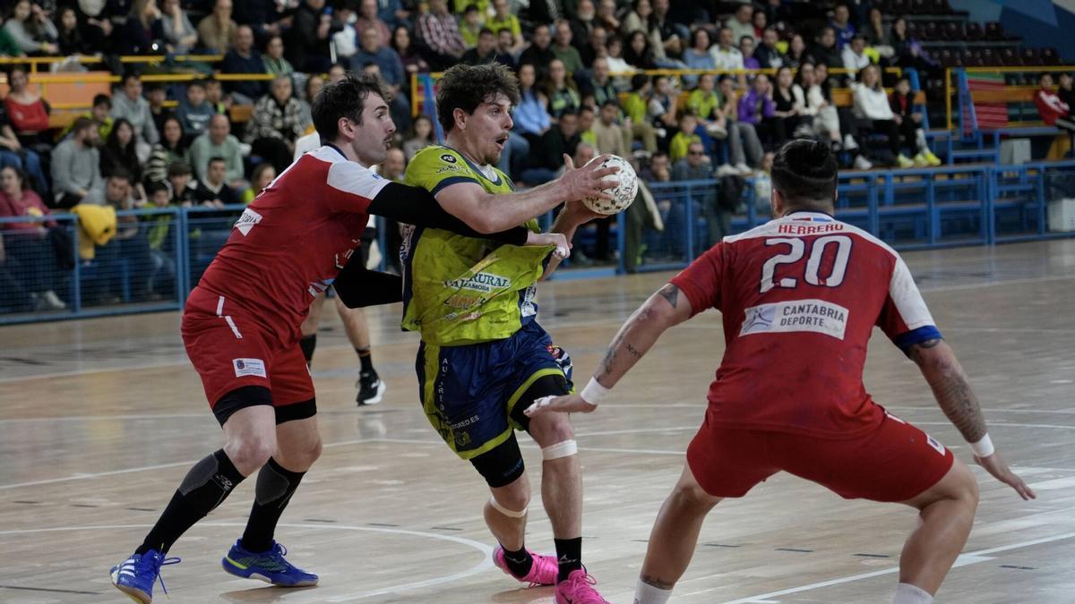 GALERÍA | El BM Zamora gana al Pereda cántabro