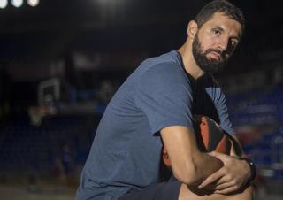 Mirotic anuncia que es el positivo de la plantilla del Barça