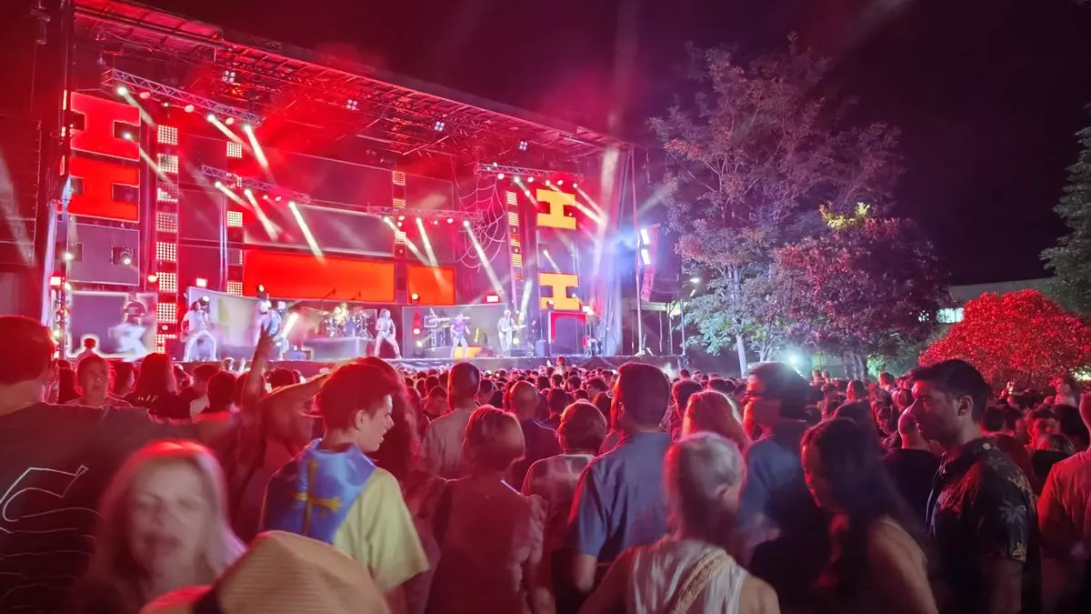 La orquesta Tekila actúa el viernes en Grado, que espera a más de 5.000 visitantes con el torneo de rugby del fin de semana