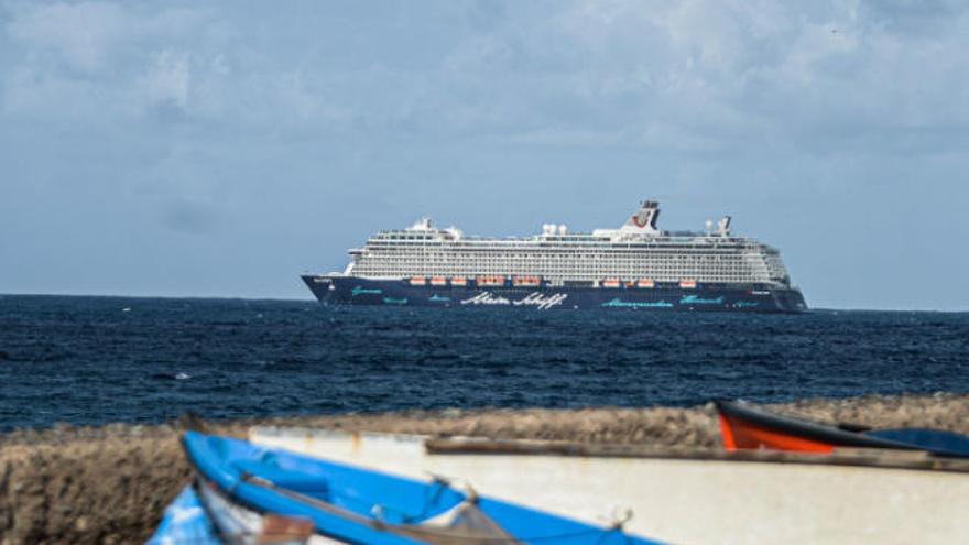 La Luz se ofrece a acoger otro crucero vacío mientras el sector se reorganiza