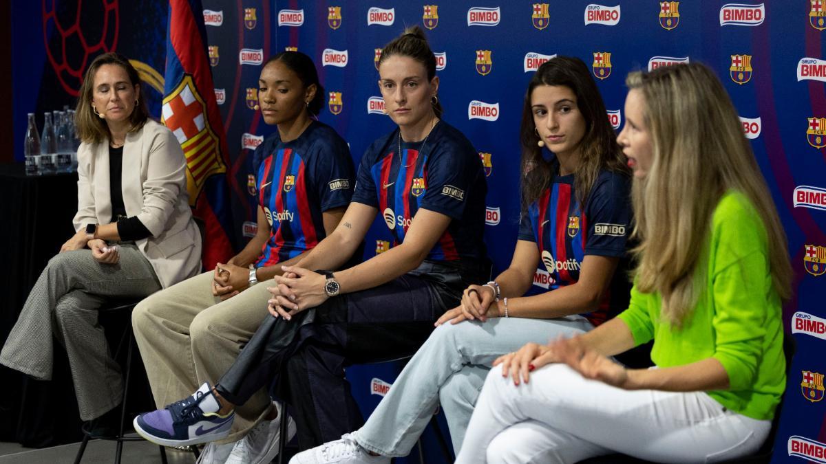 Salma, Alexia y Jana durante la presentación del patrocinio de Bimbo con el Barça