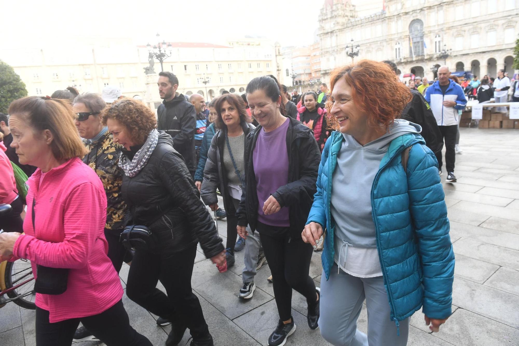 Cientos de personas participan en la XXIX Carrera Alternativa en María Pita