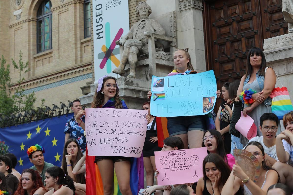 Manifestación del Día del Orgullo LGTBI en Zaragoza