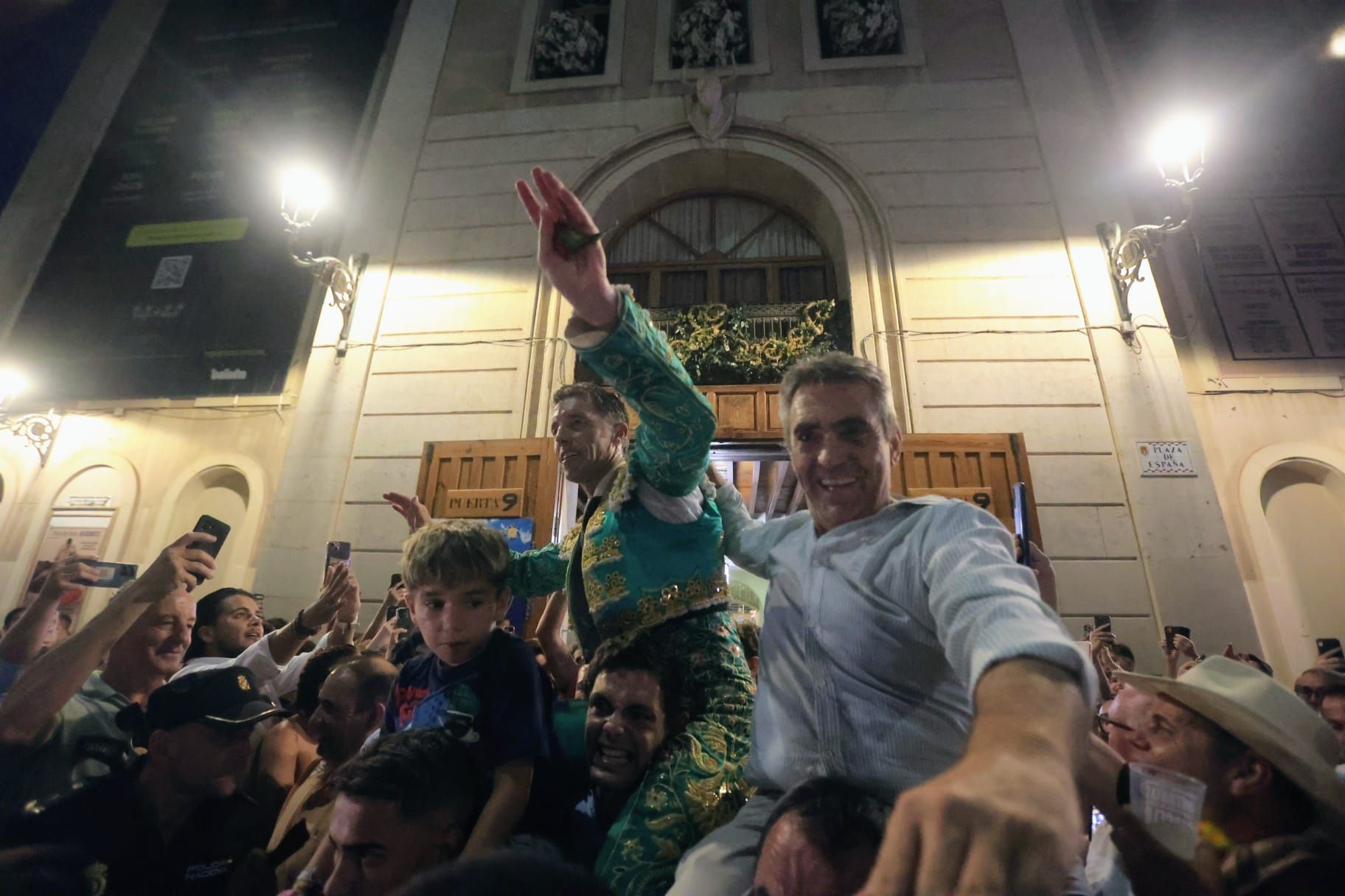 Así ha sido la tarde de Toros de Victorino Martín para Manuel Escribano, en solitario, en Alicante