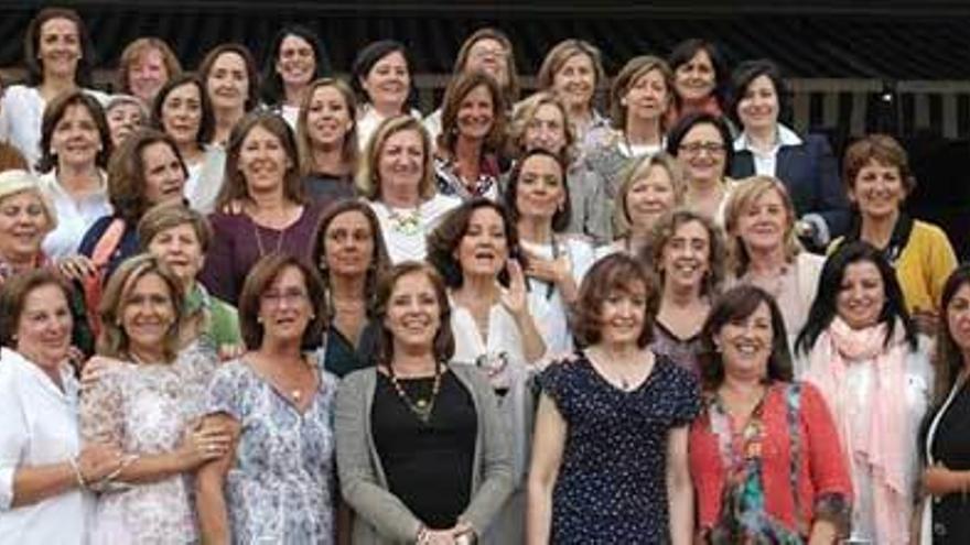 Las alumnas de la promoción de 1975 de las Ursulinas, el sábado.