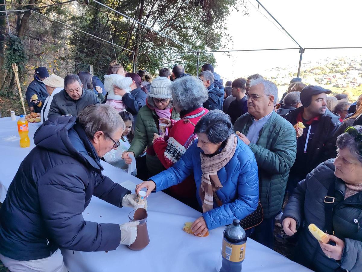 La Romaría de Santos Reis en Bueu, en la capilla diseñada por Urbano Lugrís
