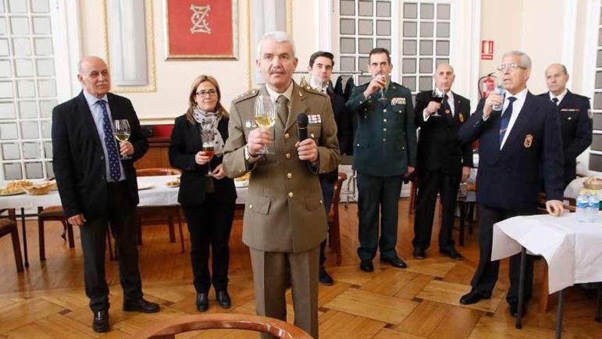 Los veteranos del Ejército y la Guardia Civil celebran su fiesta