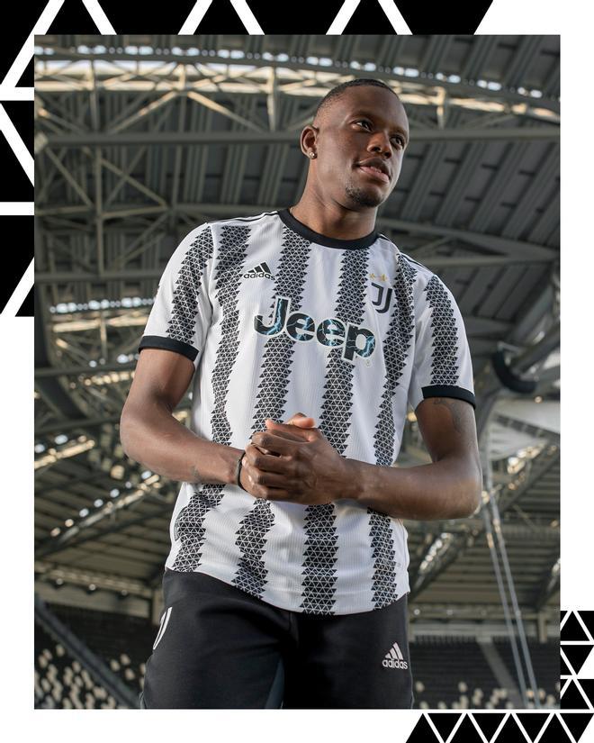 Morata, imagen de la próxima camiseta de la Juve