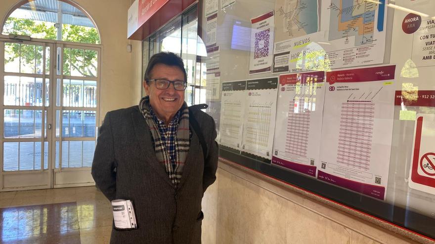 Vuelve el tren entre Aldaia y Loriguilla: &quot;Es más cómodo que el autobús&quot;
