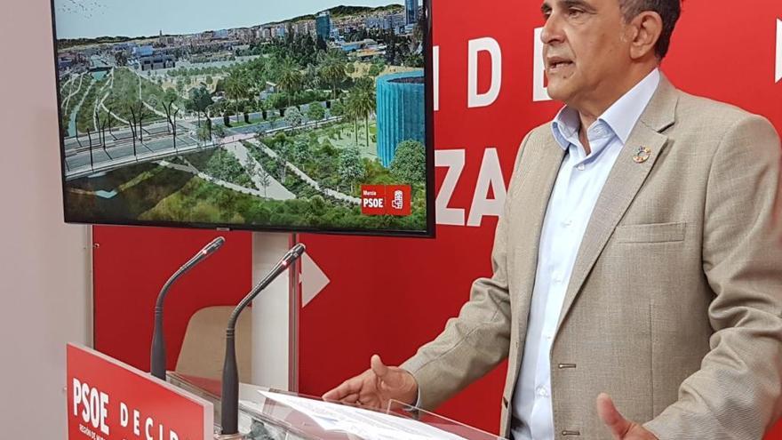 José Antonio Serrano, ayer durante la presentación del proyecto &#039;Más Fica&#039;.