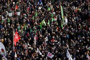 Segundo día de huelgas y manifestaciones en Francia