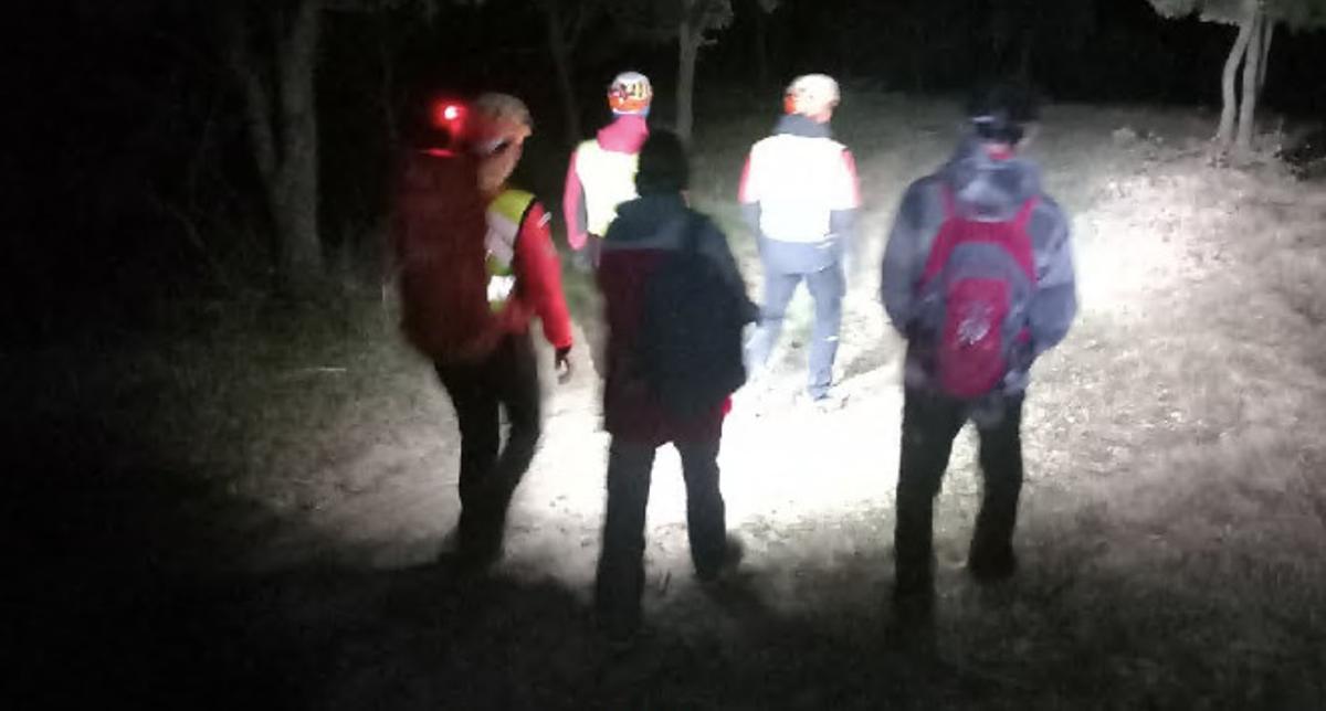 La parella va ser acompanyada fins al seu cotxe