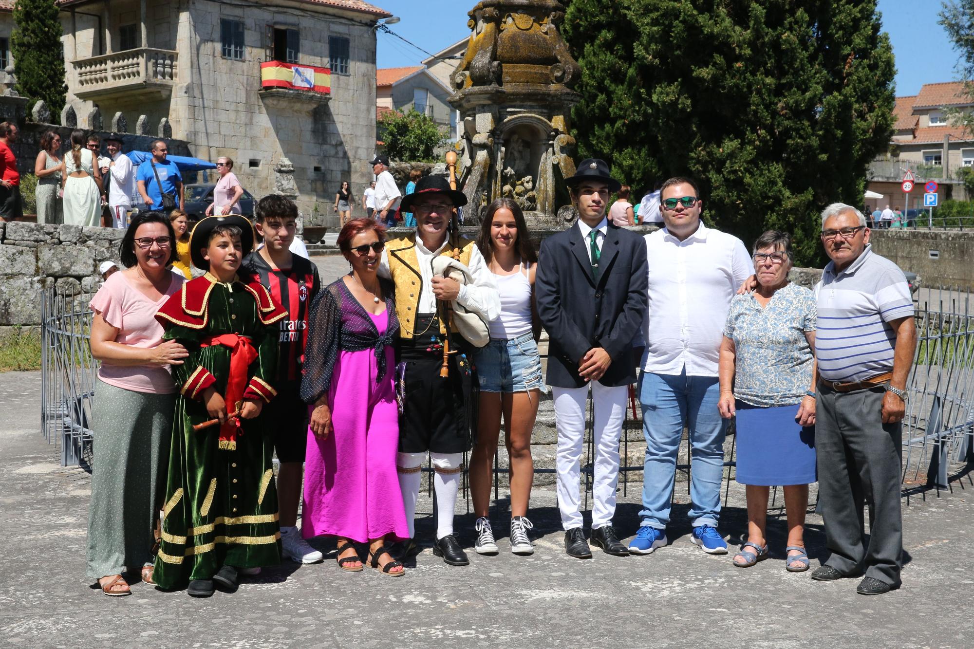 La procesión y la danza de San Roque de O Hío en imágenes (II)