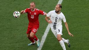 Christian Eriksen, durante el partido de Eurocopa contra Eslovenia (1-1)