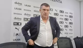 Ron Gourlay: «No he venido a pelear por la permanencia»