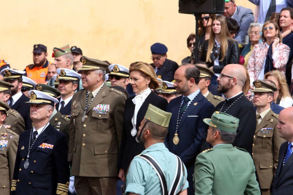 Tras desembarcar en el puerto de Málaga, la Compañía de Honores de la X Bandera del Tercio 'Alejandro Farnesio', IV protagoniza uno de los momentos más intensos de la Semana Santa de Málaga