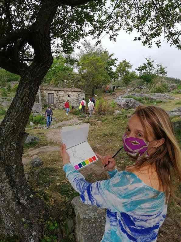 La burgalesa Verónica Alcácer, en los molinos de O Rosal.