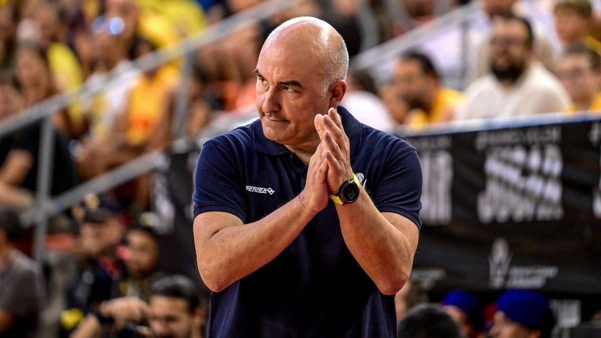 Jaume Ponsarnau, durant el partit.