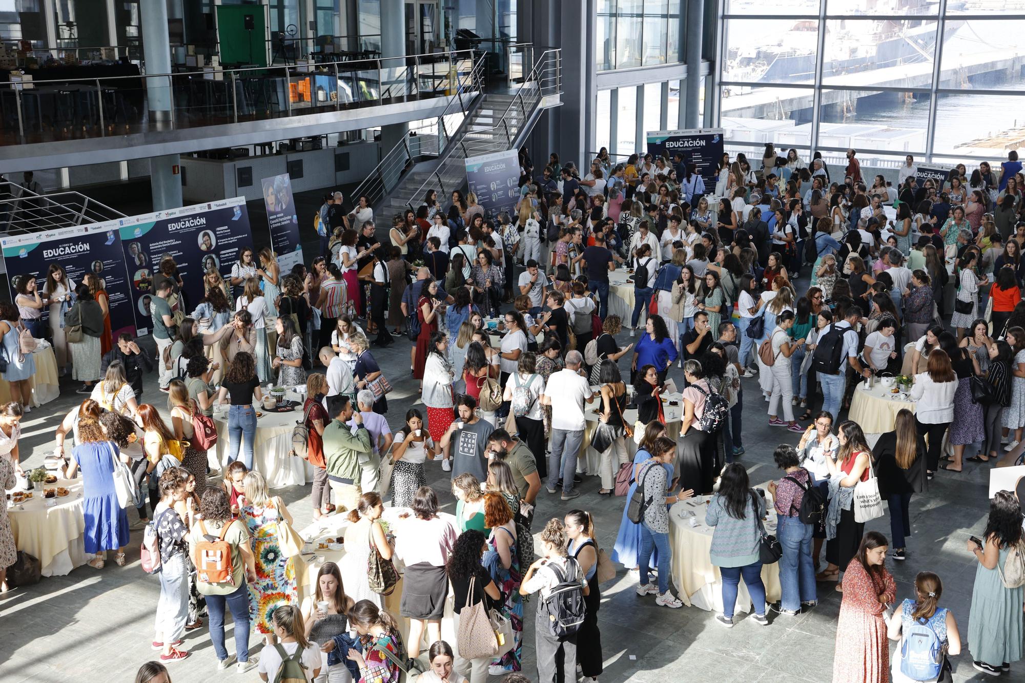 Éxito de participación en el Foro de Educación de FARO: búscate entre los asistentes