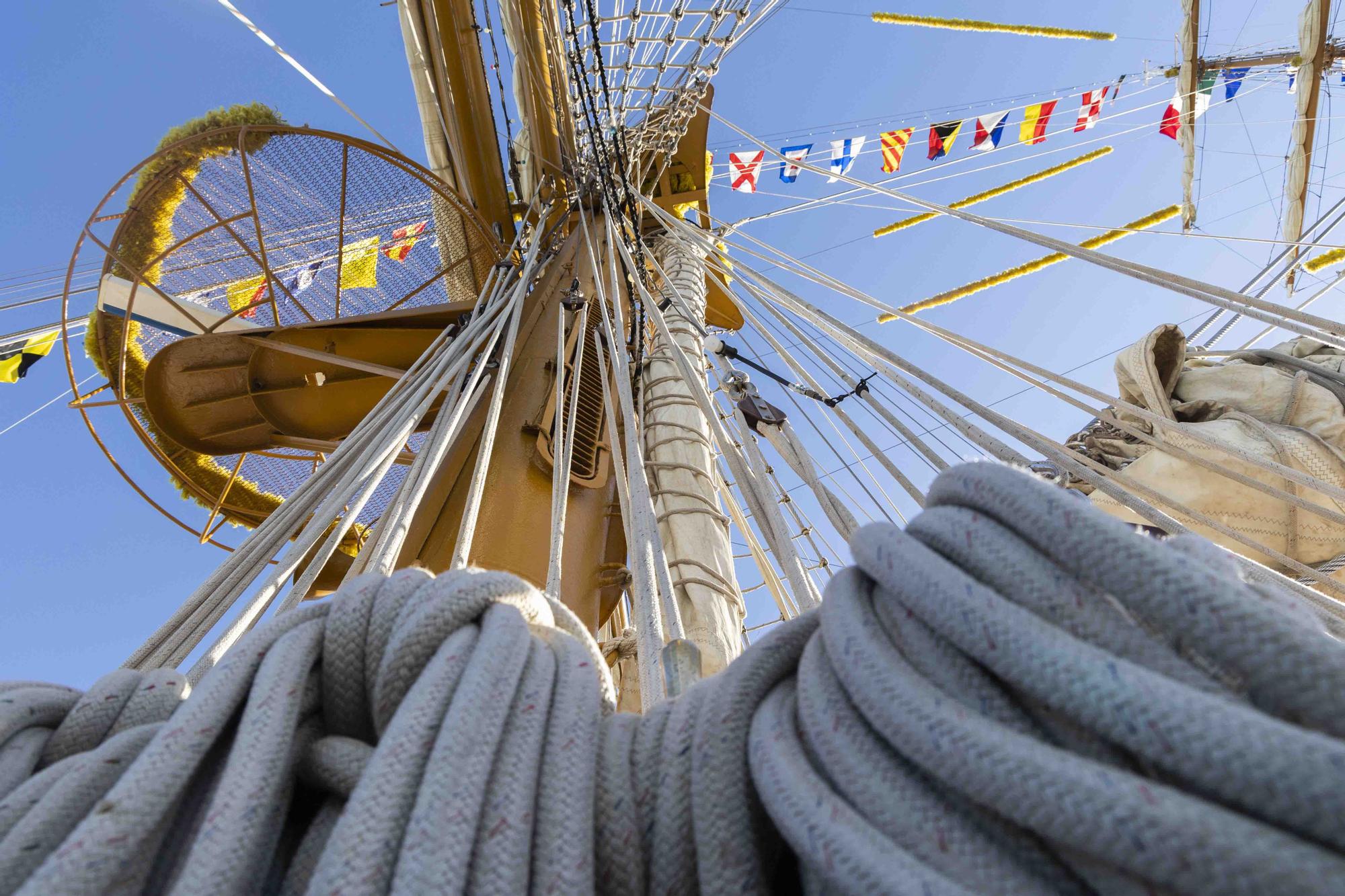 Así es el buque de la armada mexicana atracado en La Marina