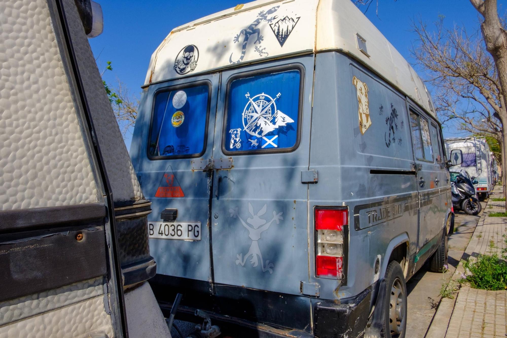 El asentamiento caravanista de Son Güells, en imágenes.