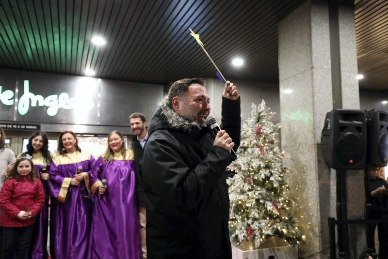 Encendida de luces en los centros comerciales de Zaragoza