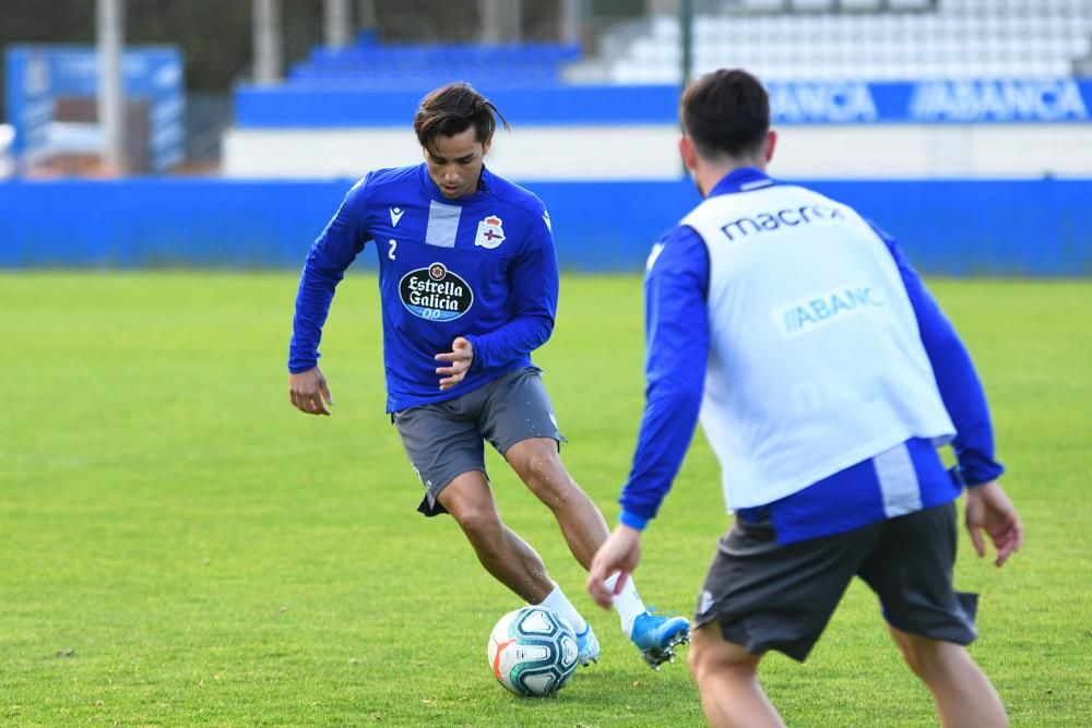 Sabin Merino se reincorpora y completa con normalidad las tareas del entrenamiento.