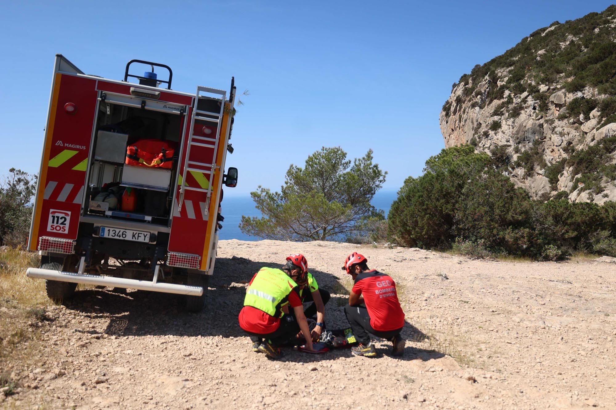 Simulacro de un rescate en Sa Pedrera