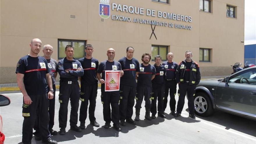 El Ayuntamiento de Badajoz y bomberos negociarán en septiembre las peticiones de los trabajadores