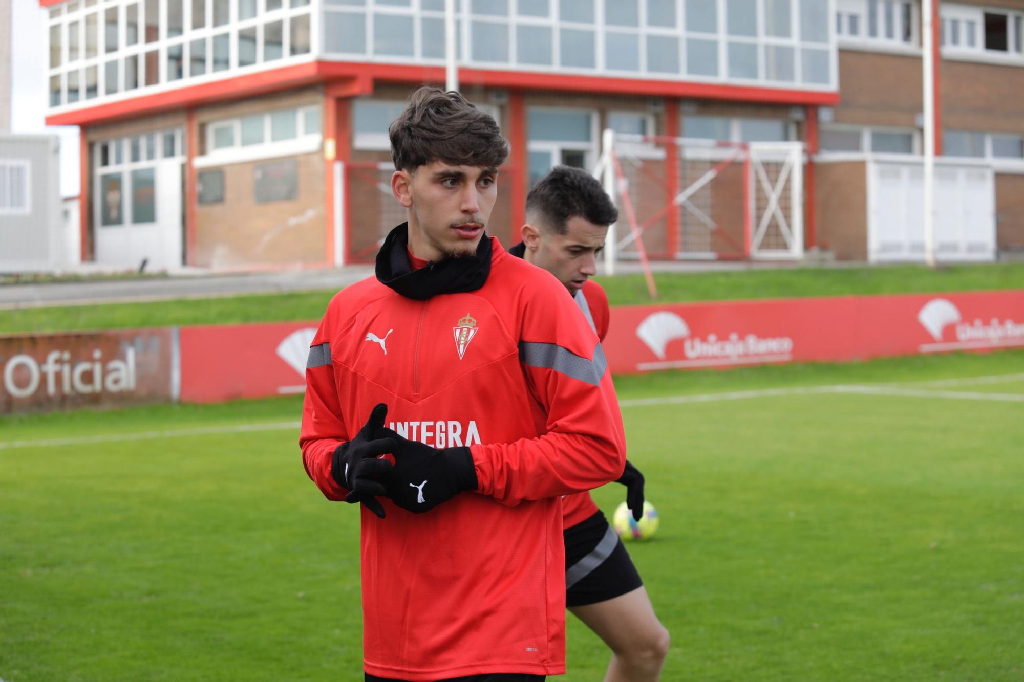 EN IMÁGENES: Primer entrenamientos del Sporting tras el cierre del mercado de fichajes de invierno