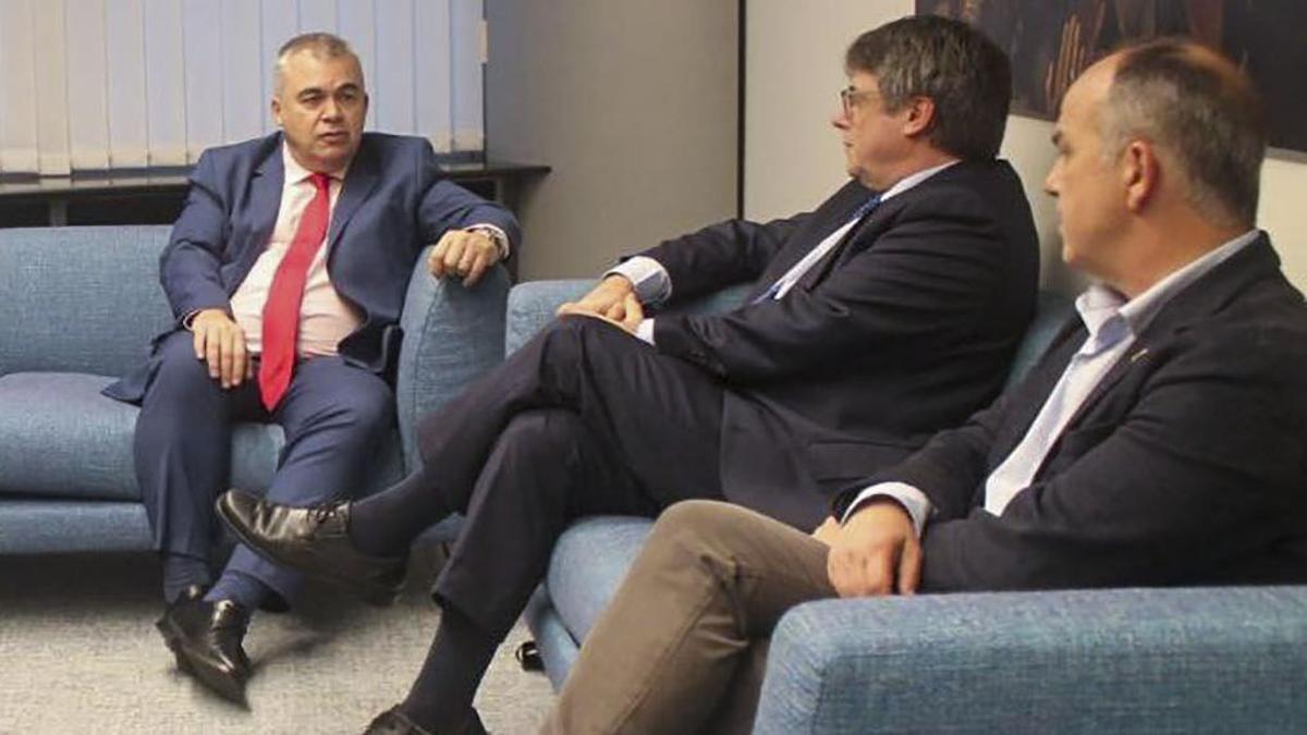 de «normalizar la convivencia» al «enorme coste electoral» para los socialistas