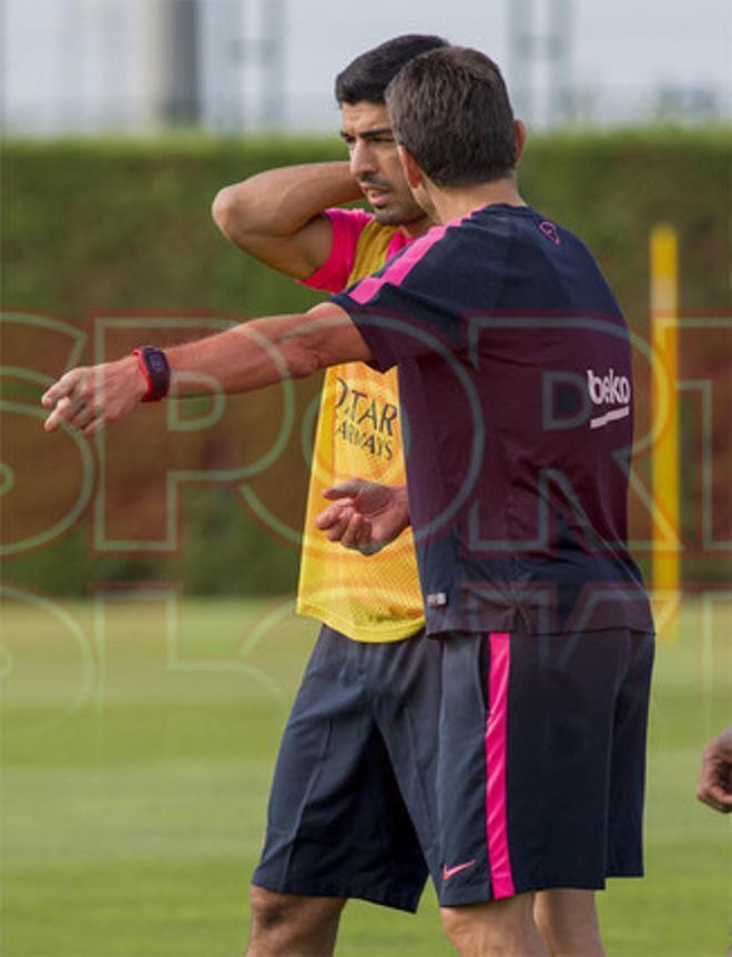 El primer entrenamiento de Luis Suárez en el Barça