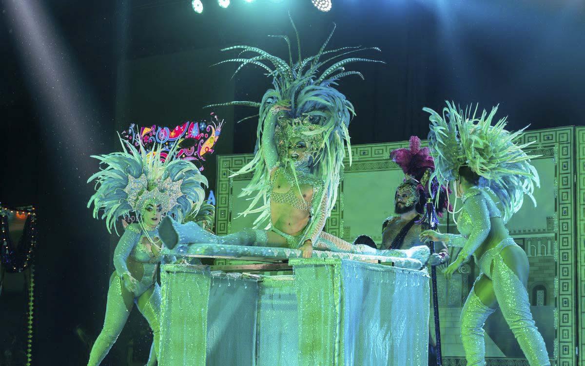 Un momento de la actuación de Drag Perseidas