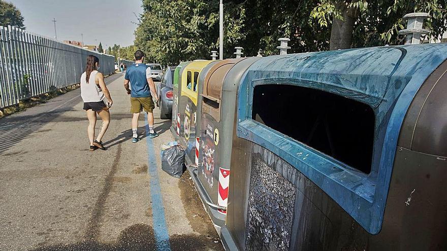 Un dels contenidors afectats, al carrer Moreneta de Salt.