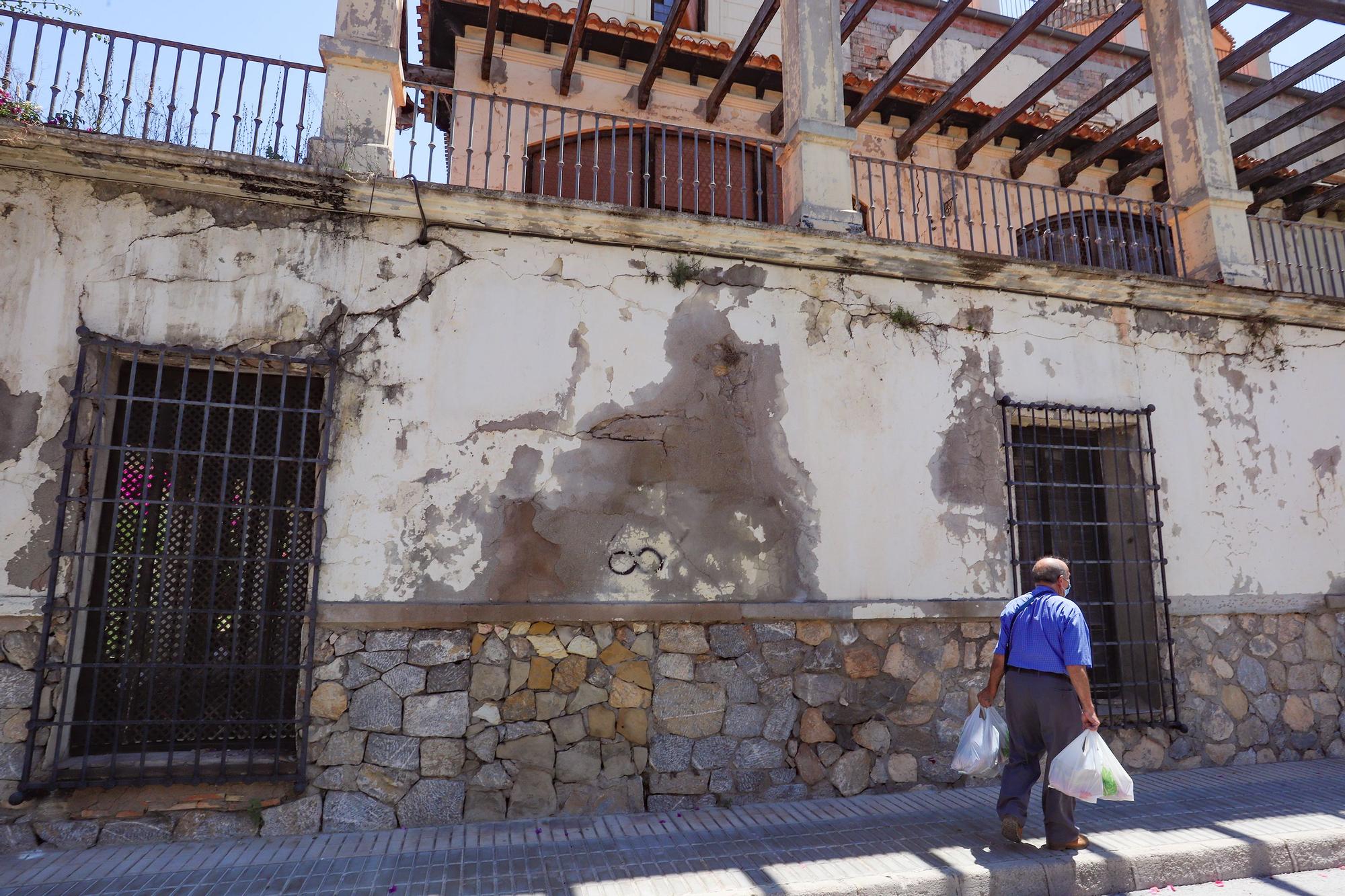 En este lamentable estado está el Palacio de Rubalcava de Orihuela