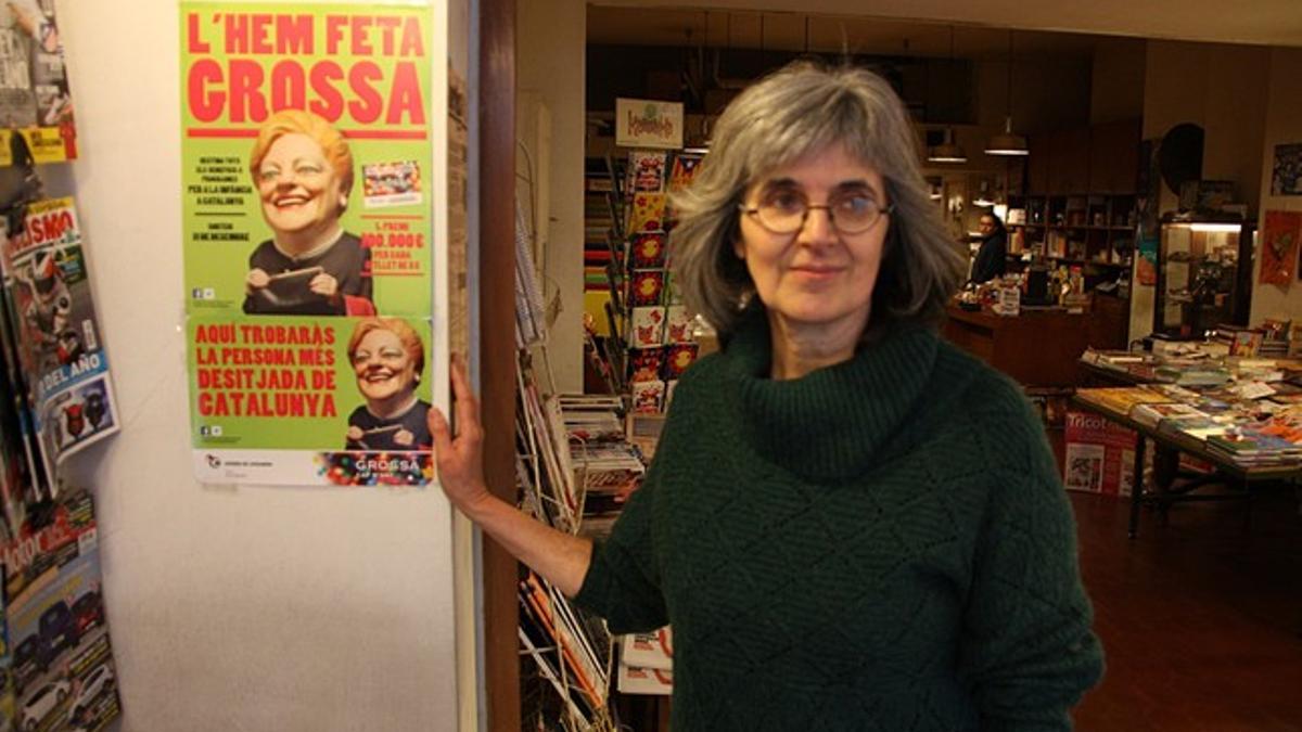 Mercè Vallvè, propietaria de la librería Can Lletres, que ha repartido el tercer premio de la Grossa en Barcelona.