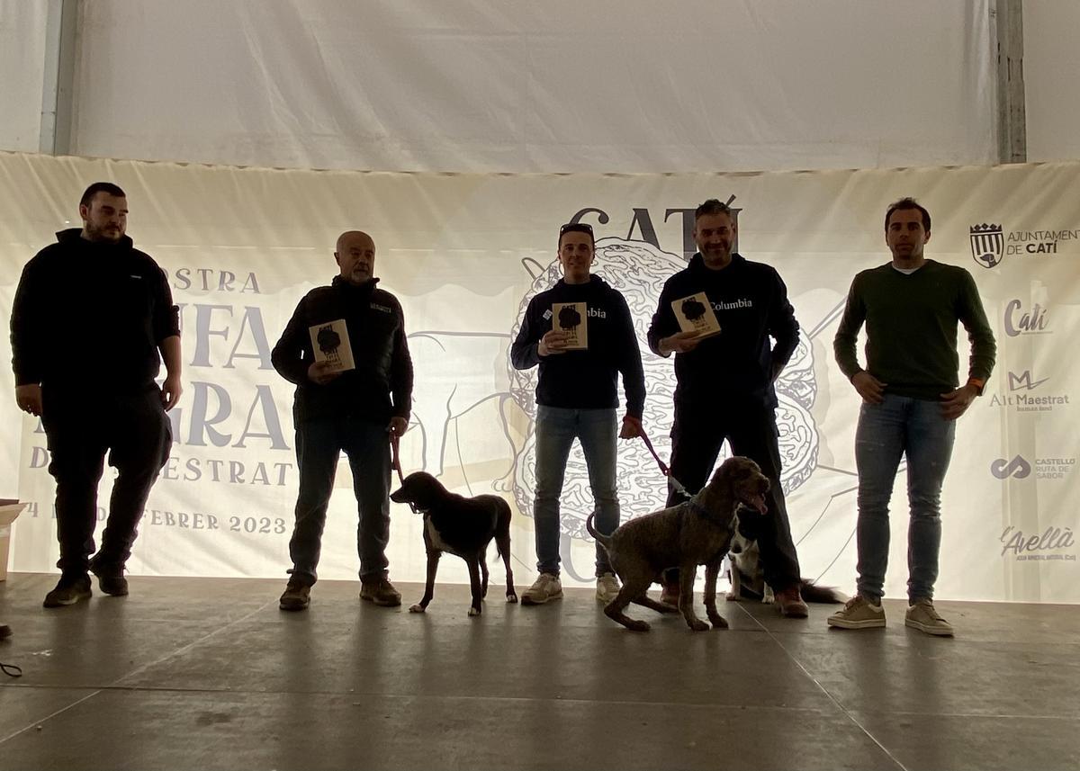 El concurso de búsqueda de trufas fue uno de los platos fuertes del fin de semana.