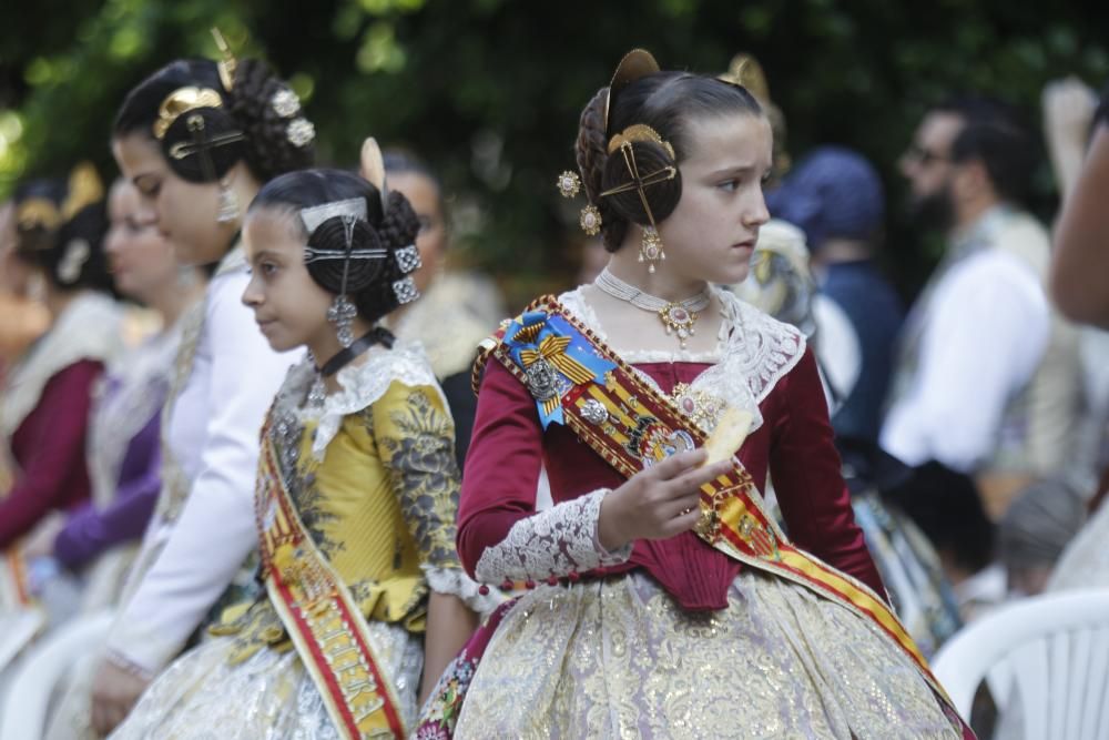 Homenaje de las fallas del Marítimo a la Senyera