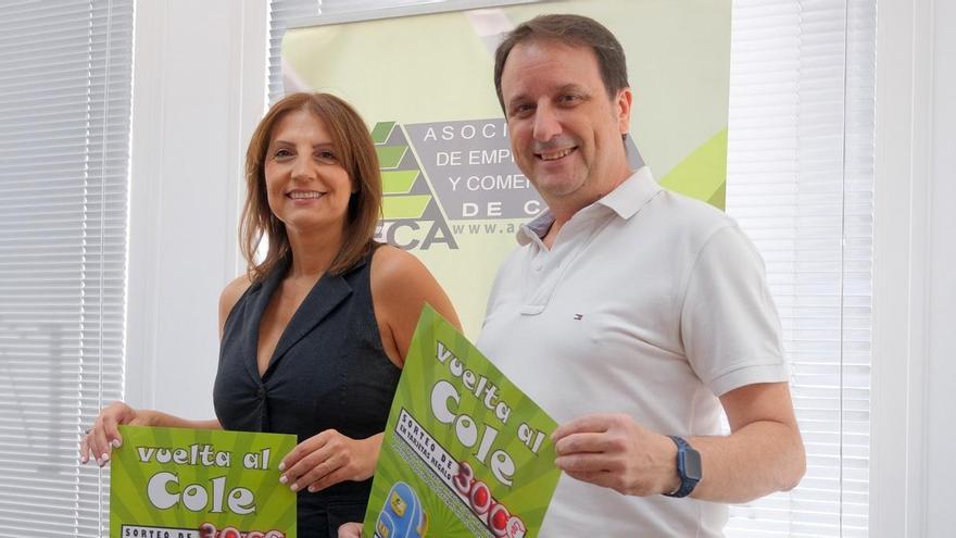 Juan Antonio Cerrillo y Toñi García presentan la campaña Vuelta al Cole.