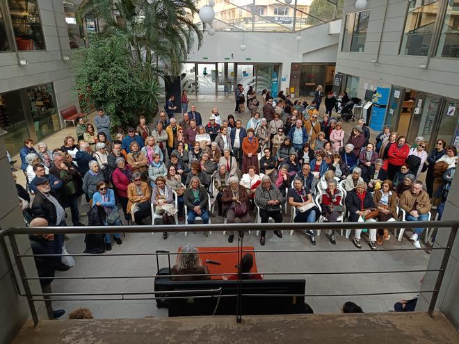 Trabajadores del programa Lecer mantienen un encuentro abierto en el Fórum Metropolitano