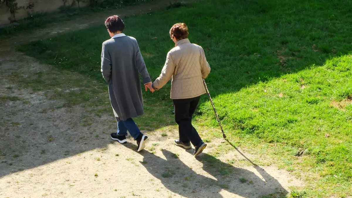 Galicia lidera los cuidados familiares de mayores por su alto envejecimiento