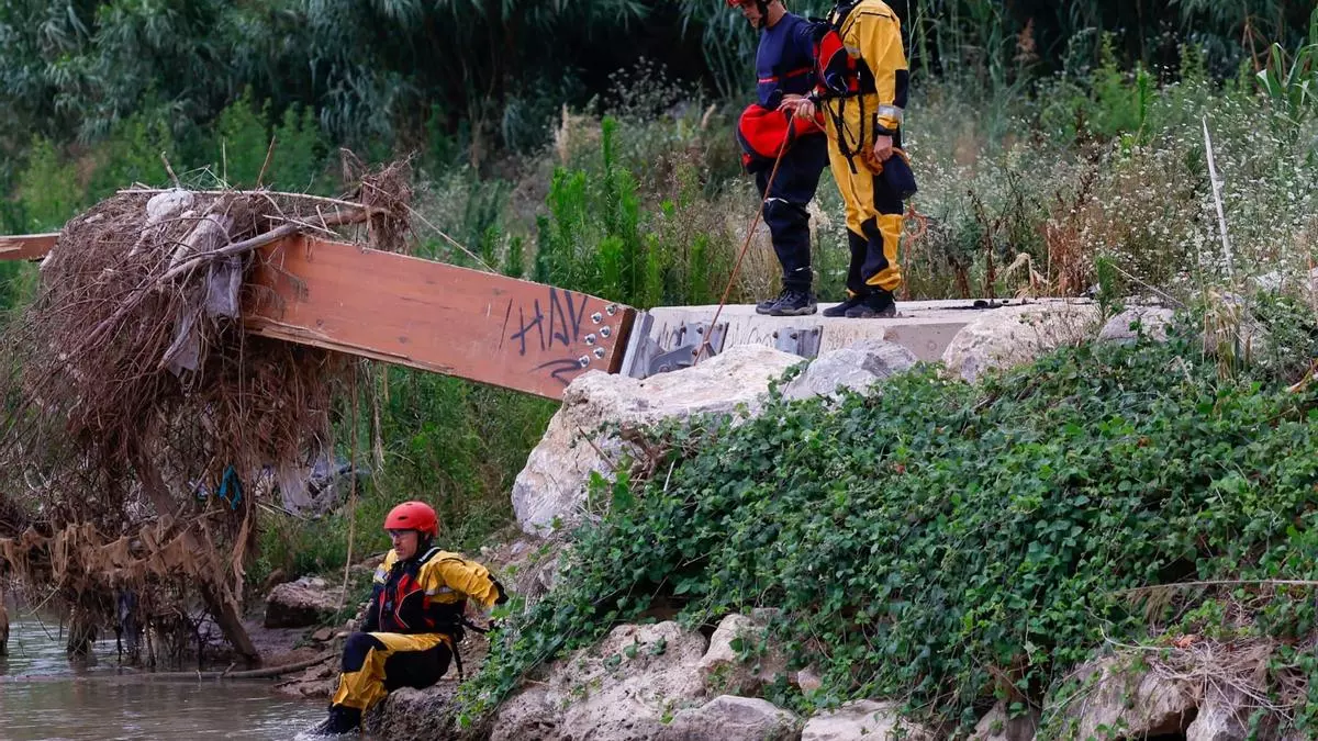 Hallan muerto al joven que buscaban desde este domingo en el río Turia