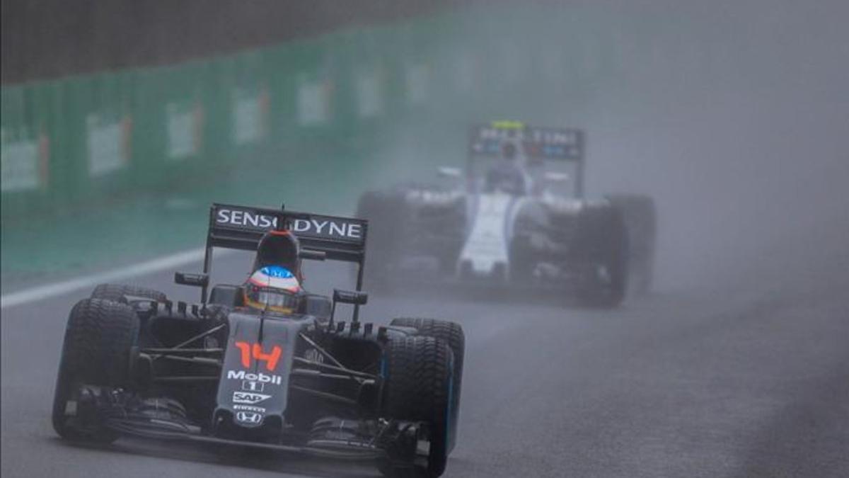 Alonso, en un GP de Brasil marcado por la lluvia