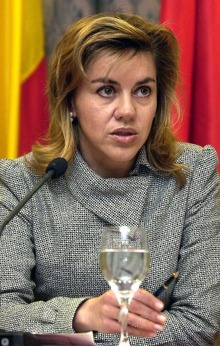 María Dolores de Cospedal en 2003, después de ser nombrada por Esperanza Aguirre como consejera en la Comunidad de Madrid.